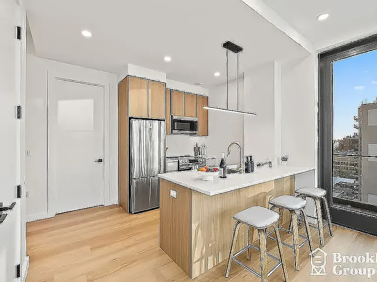 557 Baltic St #507 — Photo 3