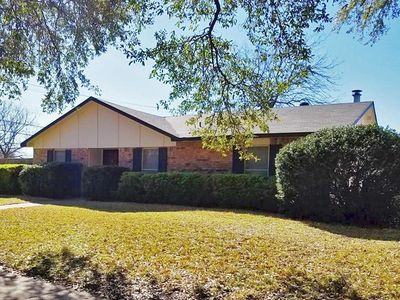 6329 Alta Oaks Dr, Garland, TX, 75043
