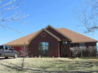 486 Hereford Dr, Elgin, OK 73538