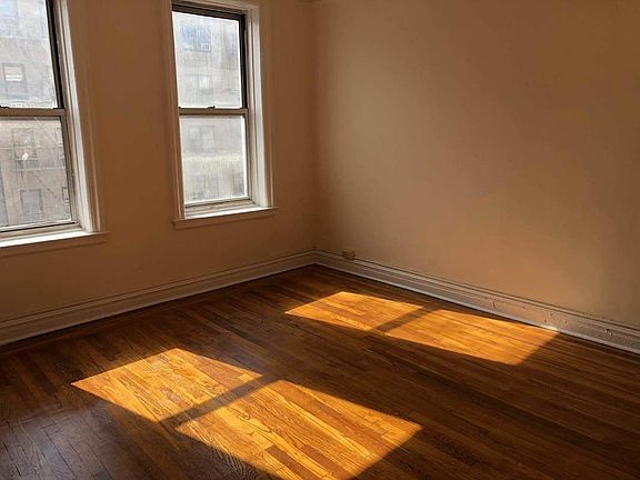2nd image of 260 Seaman Ave APT E2