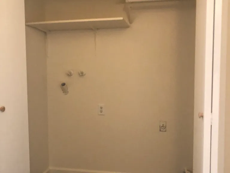 9112 Hoxie Ct — Photo 10