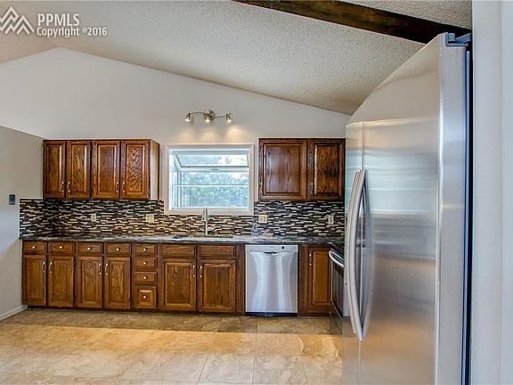 new stone back splash