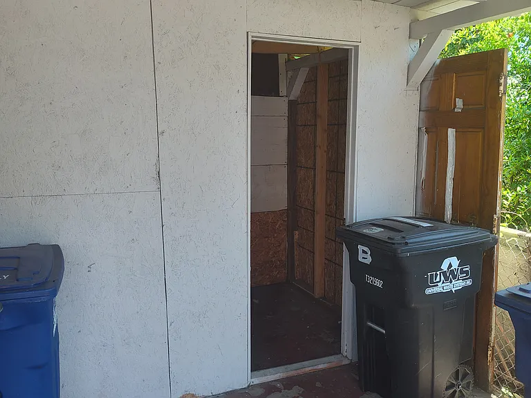 8122 Victoria Ave #B — Photo 16