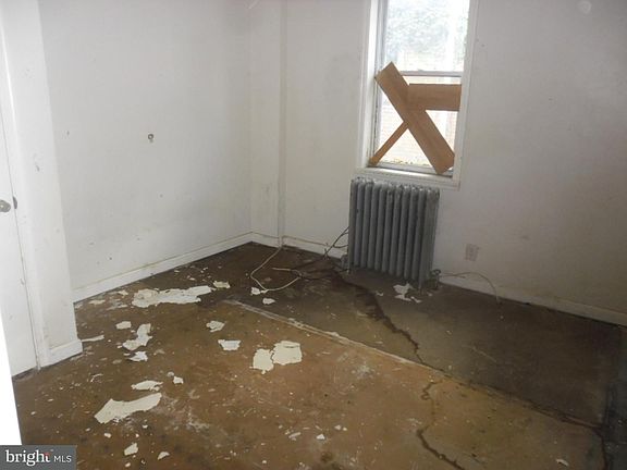5th image of 5710 N American St