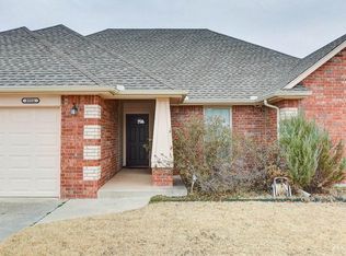 8916 Estelle Manor Cir, Oklahoma City, OK 73135