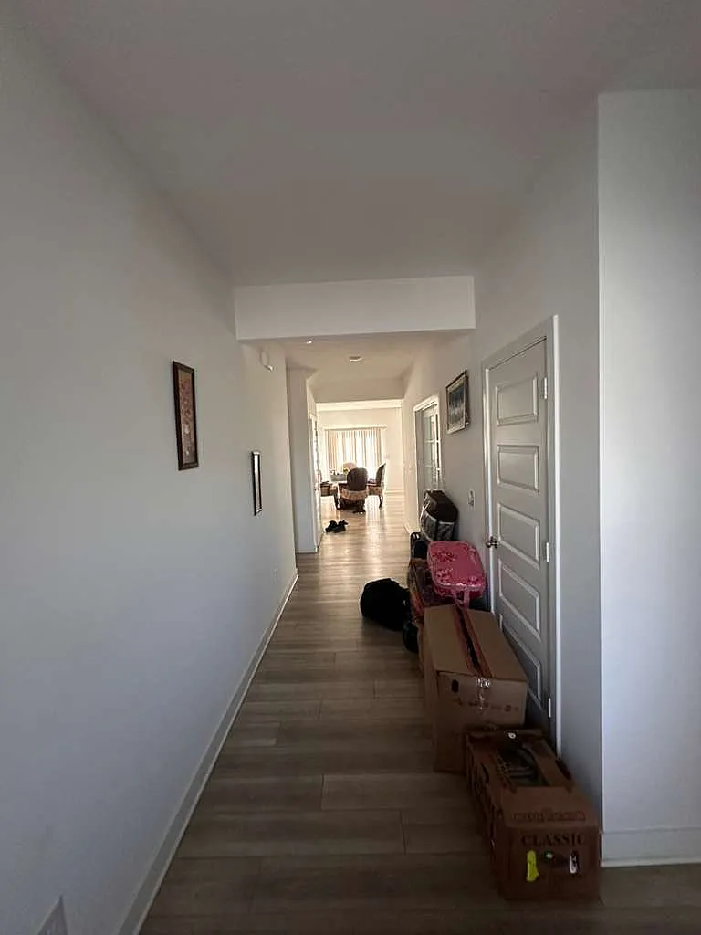 5 bed, 3.5 bath, 3150 sqft, $2,600 — Photo 2