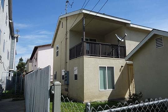 1st image of 215 W Lime St APT 1