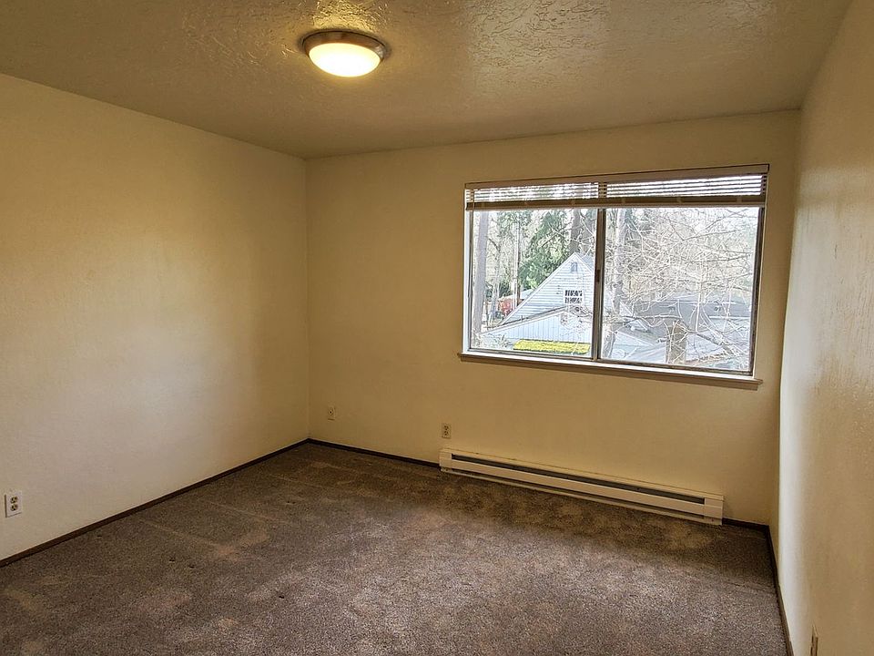 1st image of 1425-1439 Salishan St SE #1433
