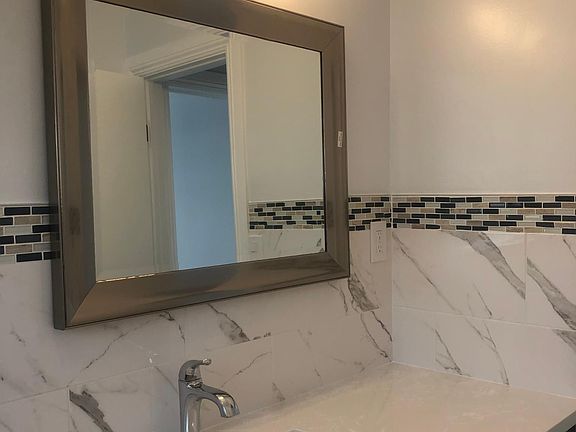 5th image of 735 S Harvard Blvd APT 5