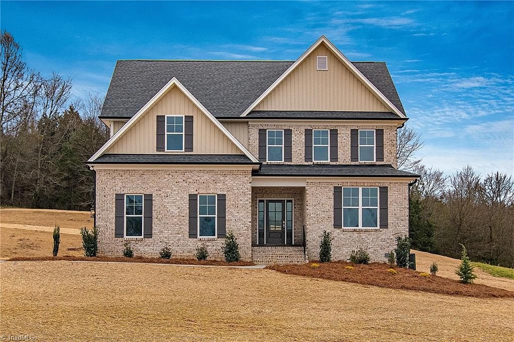 216 Ingleside Dr, Pilot Mountain, NC 27041 Zillow