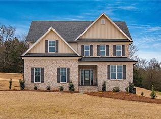 216 Ingleside Way, Pilot Mtn, NC 27041