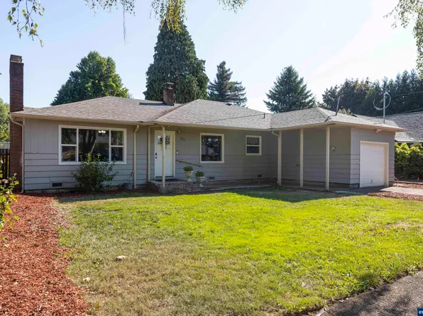 825 High St, Woodburn, OR 97071