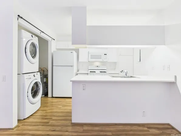 91-1050 Puamaeole St APT 8T, Ewa Beach, HI 96706