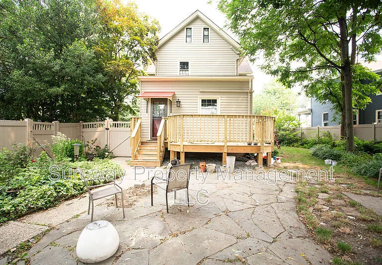 16 Union St — Photo 38