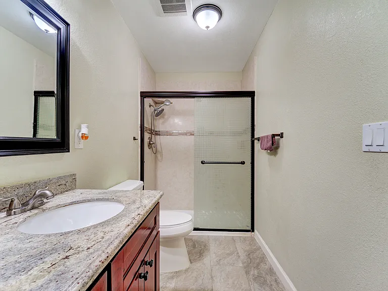 4608 Rochelle Dr — Photo 19