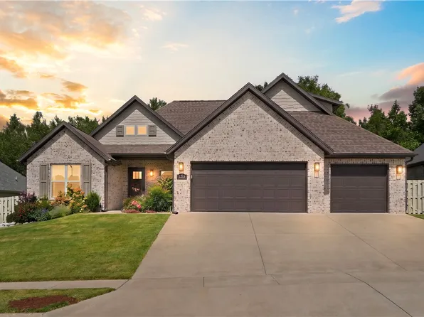 308 Mill Park Ln, Springdale, AR 72762