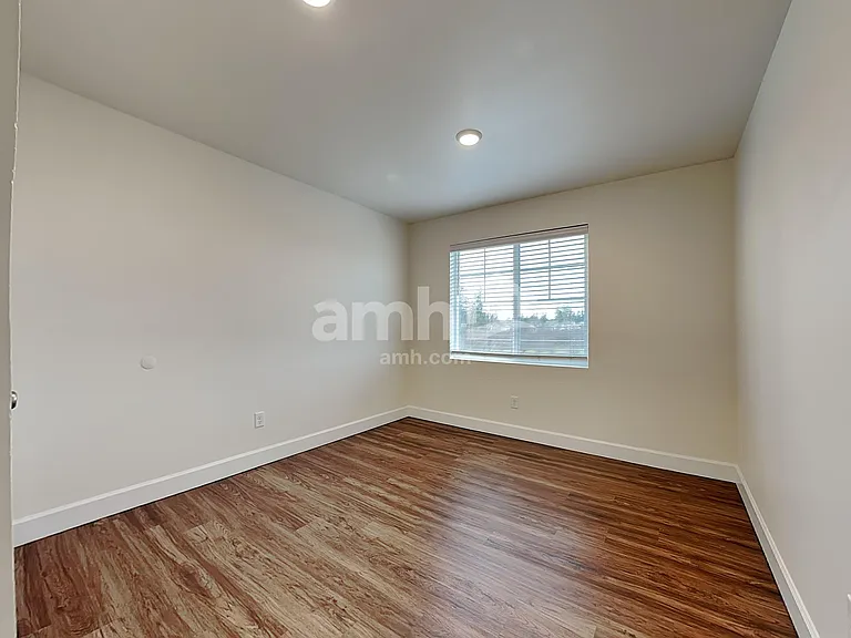 19211 15th Avenue Ct E — Photo 20