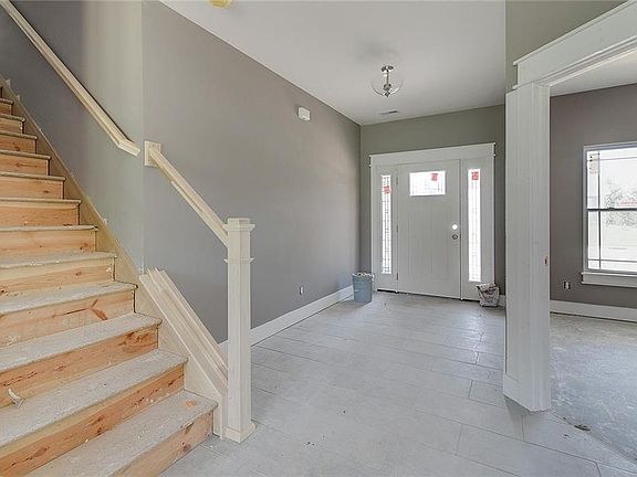 3rd image of 5027 Sage St