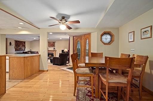 44 Trask Rd Peabody MA 01960 Zillow