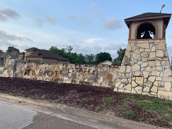 3rd image of 142 Freedom Cir