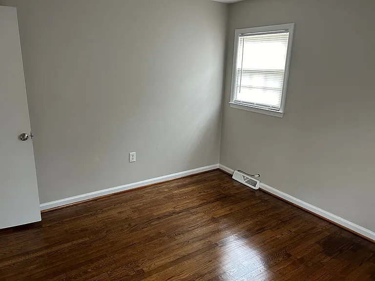 412 Kingston Ave — Photo 17