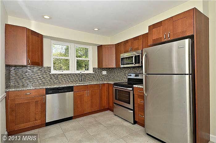 2nd image of 4601 Henderson Rd