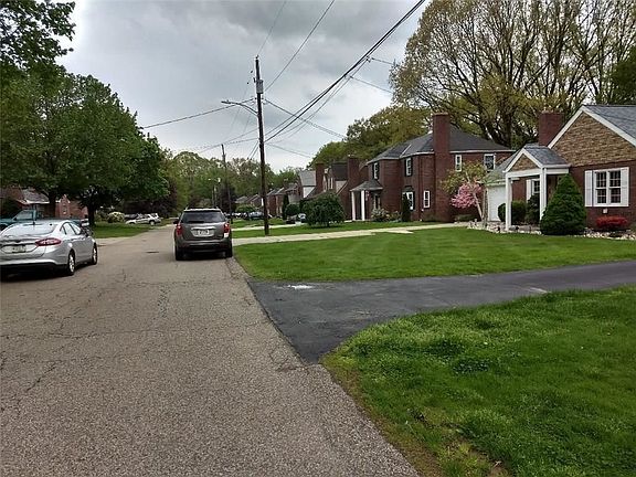 4th image of 205 Glenview Dr