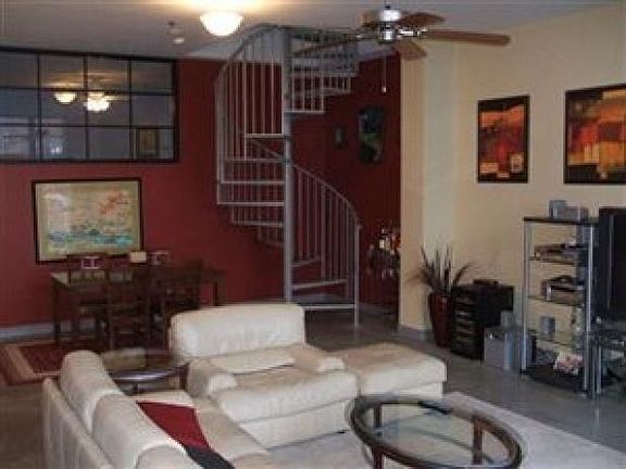 3rd image of 1951 W 26th St APT 510
