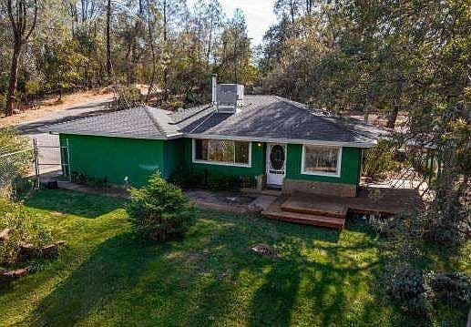 1st image of 16370 Trail Dr