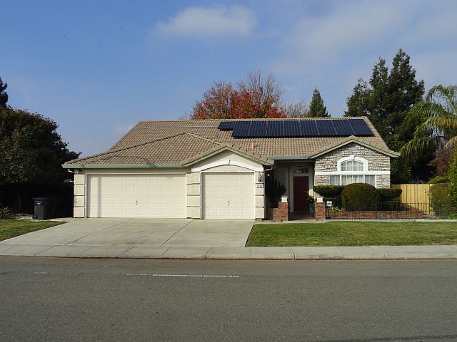 1st image of 2199 Carol Ann Dr