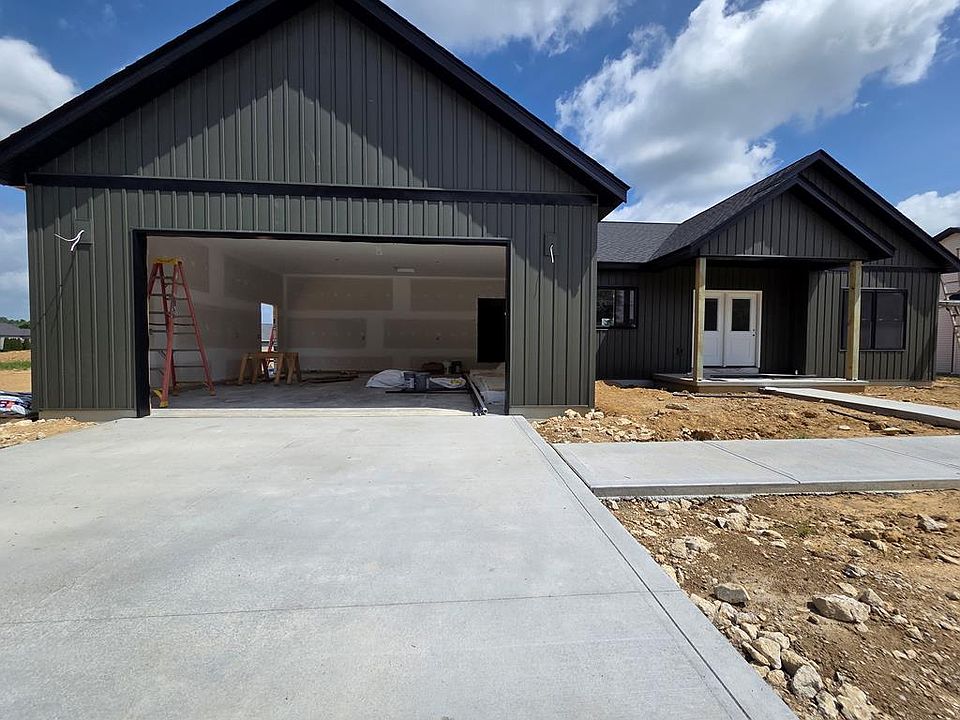 1st image of 460 Fox Rd