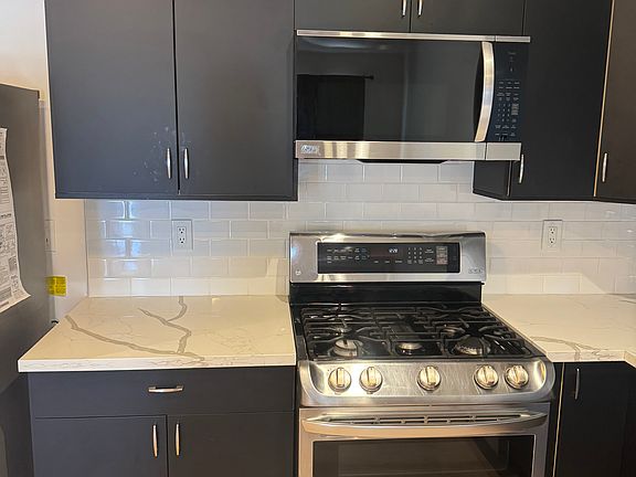 2nd image of 561 Wensley Ave #B