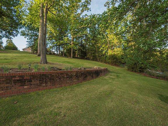 5th image of 111 Egret Ln