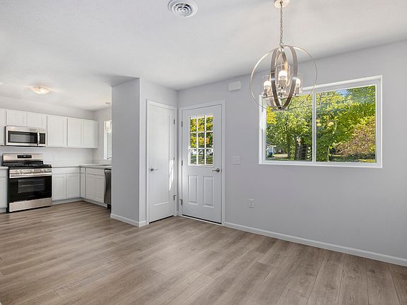 4th image of 10875 Shamrock Blvd