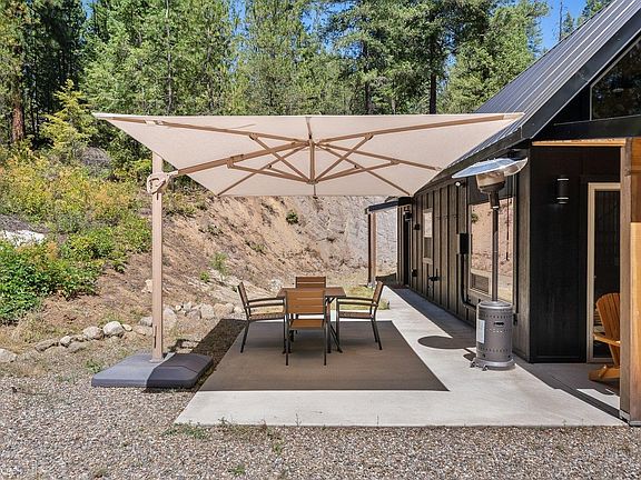 3rd image of 760 Granite Loop