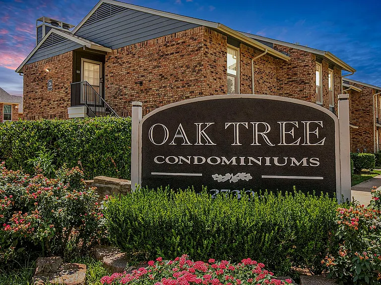 2730 Oak Tree Dr — Photo 2
