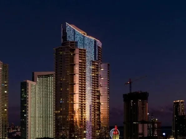 851 NE 1st Ave #4008, Miami, FL 33132