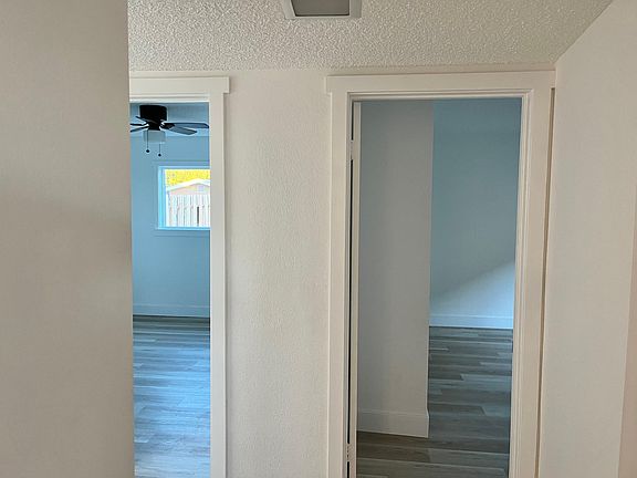 5th image of 451 Palm Dr APT D