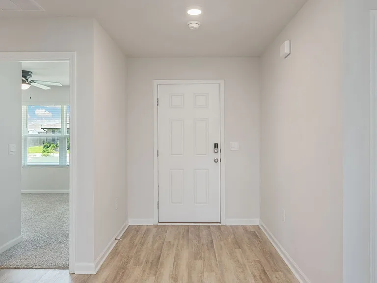 5092 Gaineswood Dr — Photo 4