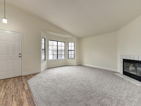 3rd image of 301 Hemphill Way