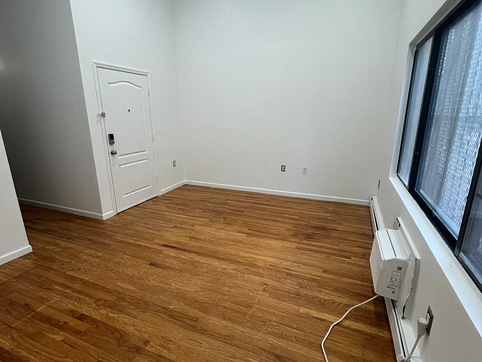 2 bed, 2.5 bath, 1000 sqft, $2,997 — Photo 3