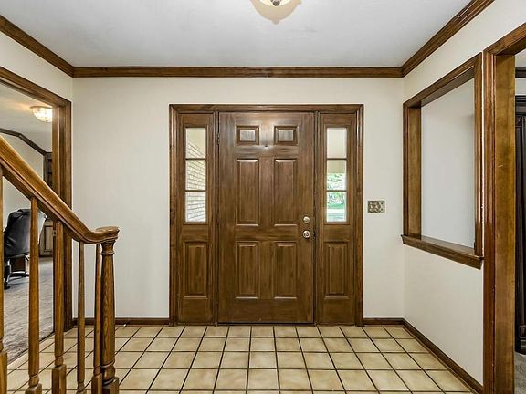 2nd image of 1576 Fawn Ct