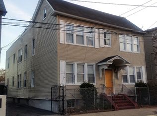 11 Coeyman St, Newark, NJ 07104