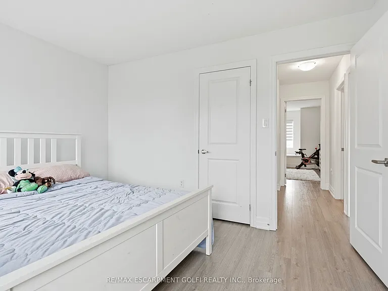45 Dominion Cres — Photo 11