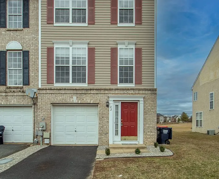42 W Sarazen Dr — Photo 2