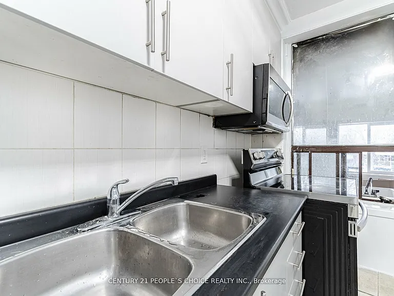 6 Mimico Ave E #2 — Photo 4
