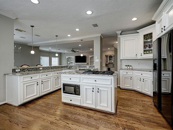 4th image of 5809 Feagan St