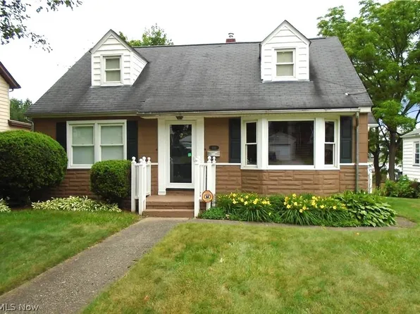 606 N Bentley Ave, Niles, OH 44446