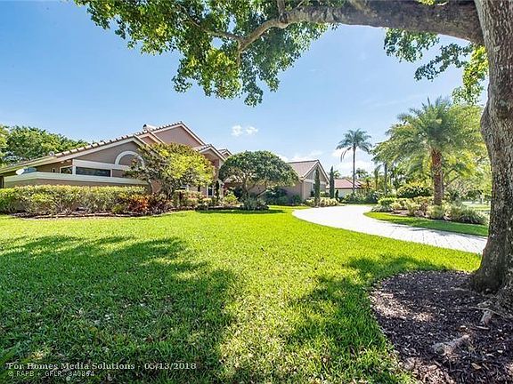 4th image of 7431 N Cypresshead Dr