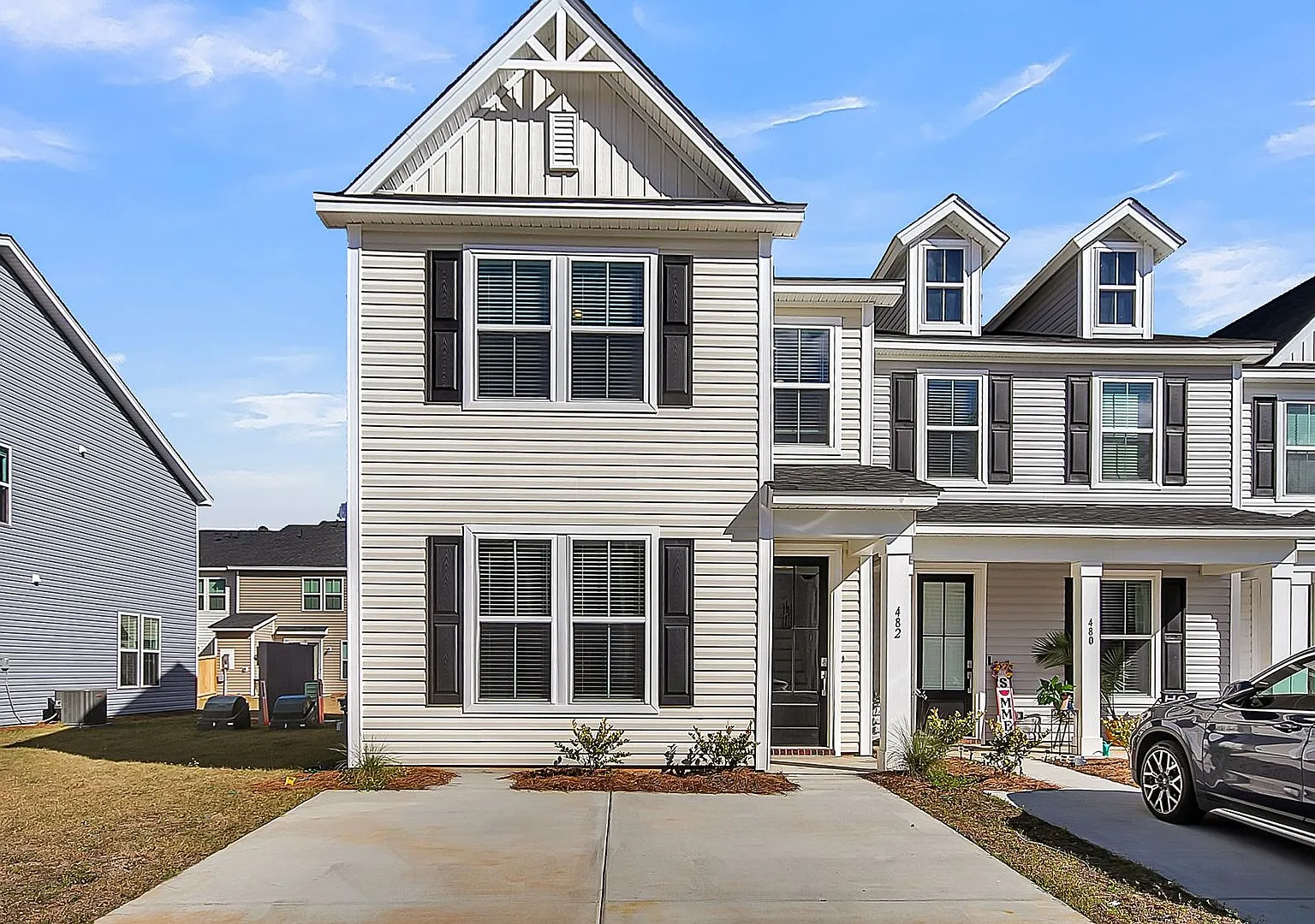 Charming Home in the Heart of Summerville! — Photo 2